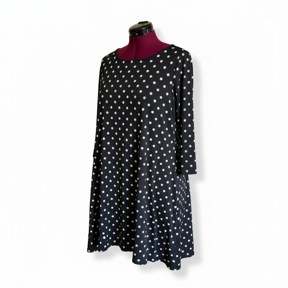 Nina Leonard Dresses & Skirts - Nina Leonard Black and White Polka Dot Midi Dress